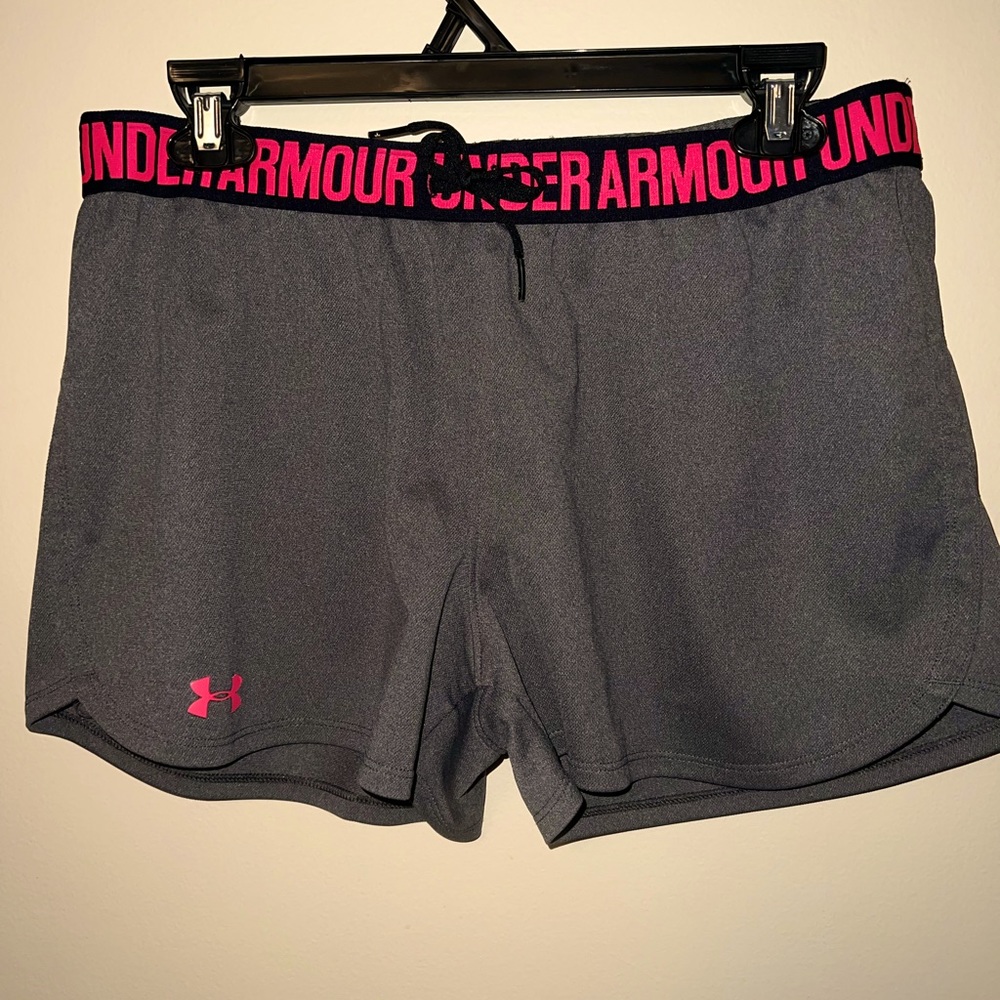Size M shorts grey & pink Under Armor
